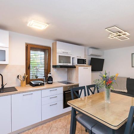 Apartman Lavanda New 2021 Poreč Exteriér fotografie