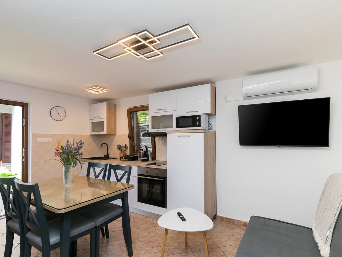 Apartman Lavanda New 2021 Poreč Exteriér fotografie
