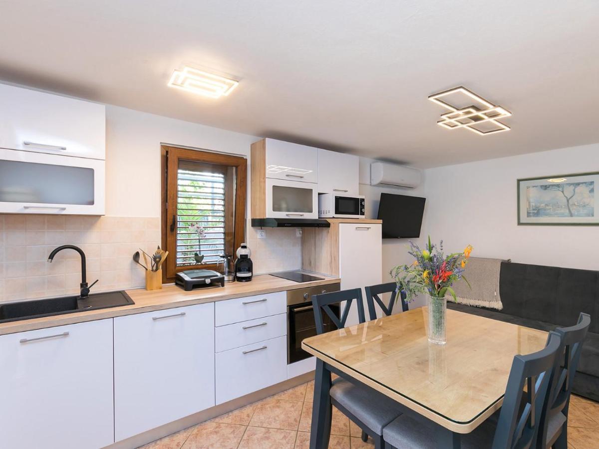 Apartman Lavanda New 2021 Poreč Exteriér fotografie