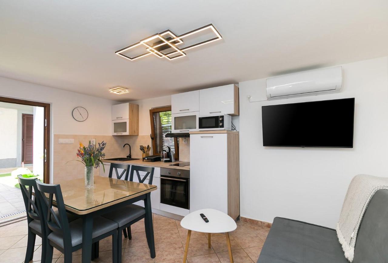 Apartman Lavanda New 2021 Poreč Exteriér fotografie